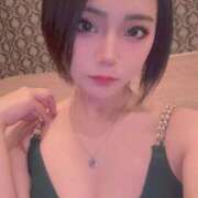 悠木まみ 次回17時〜🌟 ゴールドクイーン