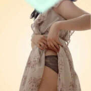 いずみ 今日は20時から♡ HAND BITCH(ハンドビッチ)