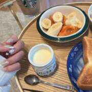 ゆな 13時から❤️ 素人妻達☆マイふぇらレディー