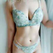 綿矢　あずみ 寒い時はやっぱりマッサージで♡ エテルナ京都