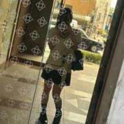 ヒメ日記 2025/08/27 15:35 投稿 ☆あむ☆ 学校帰りの妹に手コキしてもらった件 谷九