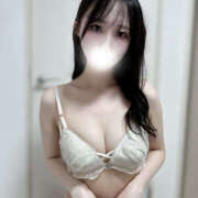 ゆあ　☆ツルツル娘は撮影好き☆ ガマン勝負しよ？🫣❤️ PREMIUM～プレミアム～