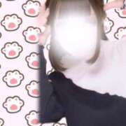 れむ 急遽です🎀 パンチラJK