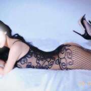 れいあ 魅惑の宝石美女に絶賛 上と下、どっちが好き？ Parfaite Luna☆(パルフェットルナ)