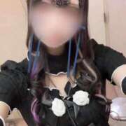 みな 初出勤💭💤 デザインプリズム新宿