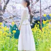 美月なぎさ 🤍お疲れサイン ルピナスパルフェ