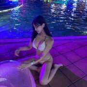 なこ 🙇🏻‍♀️⸒⸒ JAPAN CLUB BUNNY LOUNGE