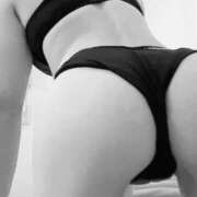 ヒメ日記 2025/11/13 16:56 投稿 ほたる プールサイド