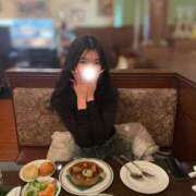 ヒメ日記 2025/10/17 18:10 投稿 まりか★経験人数1人の衝撃★ S級素人清楚系デリヘル chloe