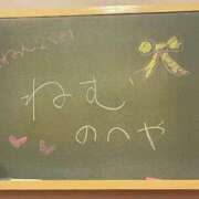 ヒメ日記 2025/10/09 09:01 投稿 ねむ☆胸を打ち抜くずっきゅん笑顔 妹系イメージSOAP萌えフードル学園 大宮本校