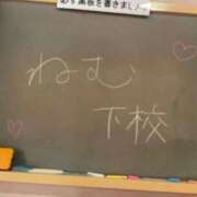 ヒメ日記 2025/12/02 00:01 投稿 ねむ☆胸を打ち抜くずっきゅん笑顔 妹系イメージSOAP萌えフードル学園 大宮本校