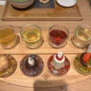 ヒメ日記 2025/12/29 09:59 投稿 来栖 せいな しゃせきょっ!XX教育される制服女子たち