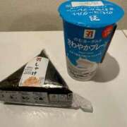 ヒメ日記 2025/08/23 10:30 投稿 ゆりな♡清楚で美ボディ癒し系美女 俺のシンデレラ