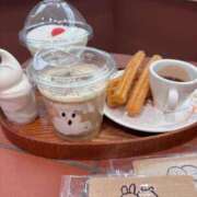 える 20時から出勤してます✨ ぷるるんマダム 難波店