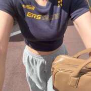 ヒメ日記 2025/11/07 12:20 投稿 ゆいな ノーブラで誘惑する奥さん谷九・日本橋