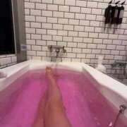 ヒメ日記 2025/12/18 03:54 投稿 ゆいな ノーブラで誘惑する奥さん谷九・日本橋