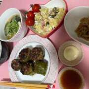かおり ♡♡かぉりの休日♡♡ ノーブラで誘惑する奥さん谷九・日本橋