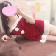 長谷川 柚希 今日もサンタ着てるよ🎅🏻 プルプルハウス