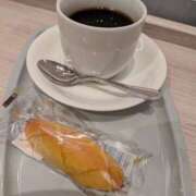 ゆりの 出勤します(^o^) 大阪ミナミ人妻援護会