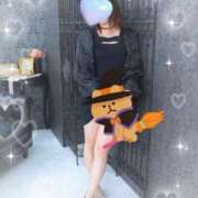 ヒメ日記 2025/10/19 10:30 投稿 春山◇にこ 赤と黒～女と男の秘密倶楽部～