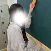 ヒメ日記 2026/08/12 14:50 投稿 もえ 学校帰りの妹に手コキしてもらった件 梅田