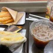 ごしょがわら ほぼ見えてる痴女服にて出勤 とある風俗店♡やりすぎさーくる新宿大久保店♡で色んな無料オプションしてみました