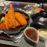 ごしょがわら 本日突発喉奥マン とある風俗店♡やりすぎさーくる新宿大久保店♡で色んな無料オプションしてみました