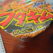 ヒメ日記 2025/08/19 17:46 投稿 天塚　れむ 妄想する女学生たち 梅田校