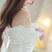 初音 えみり ちらりん CASA BIANCA（カーサ・ビアンカ）