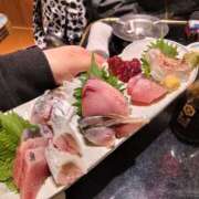 ヒメ日記 2025/12/11 15:21 投稿 もみじ奥様 なすがママされるがママ