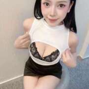 りな 出勤しましたぁ💋💋 私のブラジャーどこいった？