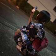 ひさき 「眠れない夜に思い出す“あなたの手”🤫💞」 PHANTOM(ファントム)