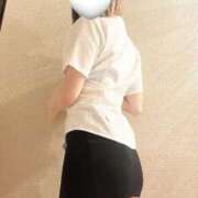 ヒメ日記 2025/08/22 19:02 投稿 馬越まりえ 全裸美女からのカゲキな誘惑