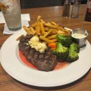 吉乃【ヨシノ】 いまハマってるもの🍖 ピンクコレクション大阪