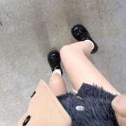 桃瀬ひかる 🦵 Claris Tokyo～クラリス東京～