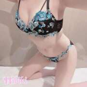 ひびき 🩵冬らしさ AZURE（アジュール）