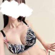 ヒメ日記 2025/10/17 12:45 投稿 東雲もも BLENDA V.I.P東京店