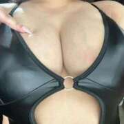 ヒメ日記 2025/11/01 12:26 投稿 りみ 白い巨乳