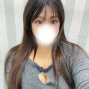 りみ わたしの谷間︎💕︎ 白い巨乳