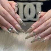 ヒメ日記 2025/11/10 13:27 投稿 あや★S級新卒18歳の超新星★ S級素人清楚系デリヘル chloe