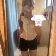 ゆうり びちゃびちゃ HAND BITCH(ハンドビッチ)