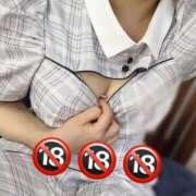 すず 次回22:00〜 E+アイドルスクール新宿・歌舞伎町店