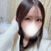 深田りさ 次回出勤🤍🤍 エマーブル