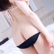 沖田くおん 本日出勤♡ ド淫乱セレブ妻