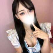 村村ゆうは 本日出勤🤍🤍✨ ラブアイドル