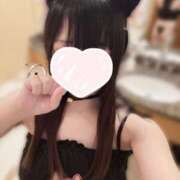 新18歳みおん みおん出勤しています！ 派遣型JKリフレ ぷるぷる横浜