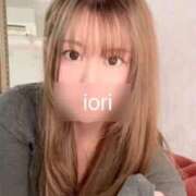 本城いおり 明日居ますよん💓 ウルトラプラチナム