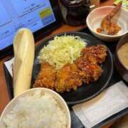 りさ 🧡これうまぁぁぁぁ フォーシーズン