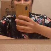 しおり 出勤しました(*^^*) 紅(くれない)