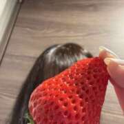 りんご 出勤曜日変更のお知らせ ストロベリーハウス